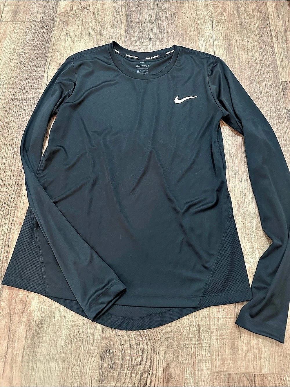 Nike Running Dri-FIT Long Sleeve Mesh Back Shirt Black XS